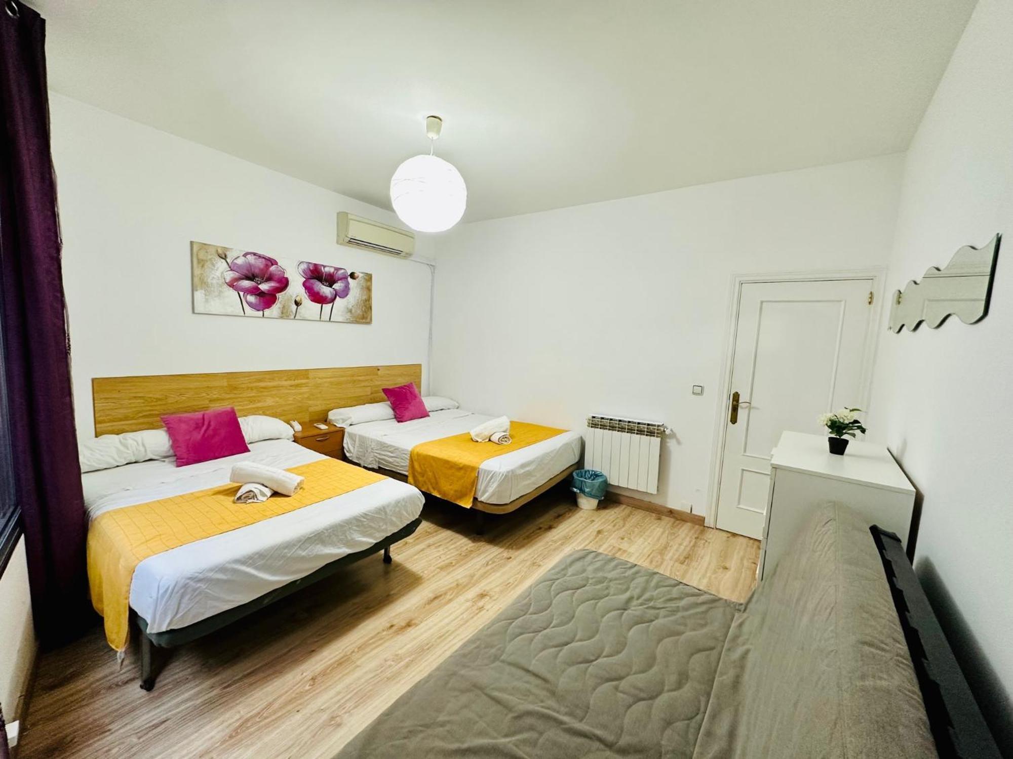 Punta Me Rooms In The Best Location Of Madrid Downtown Екстер'єр фото