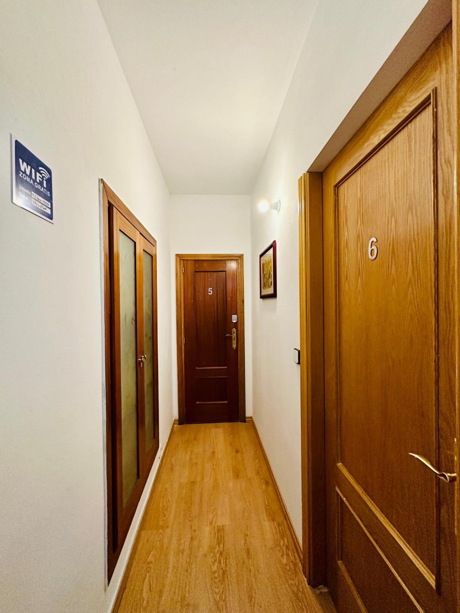 Punta Me Rooms In The Best Location Of Madrid Downtown Екстер'єр фото